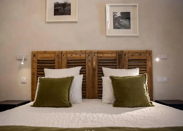 Chateau De Belmont-Sainte-Foi