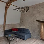 Château De *
