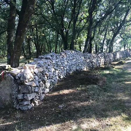 Hébergement de vacances Château De *