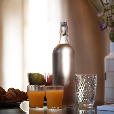 Hébergement de vacances Château De *